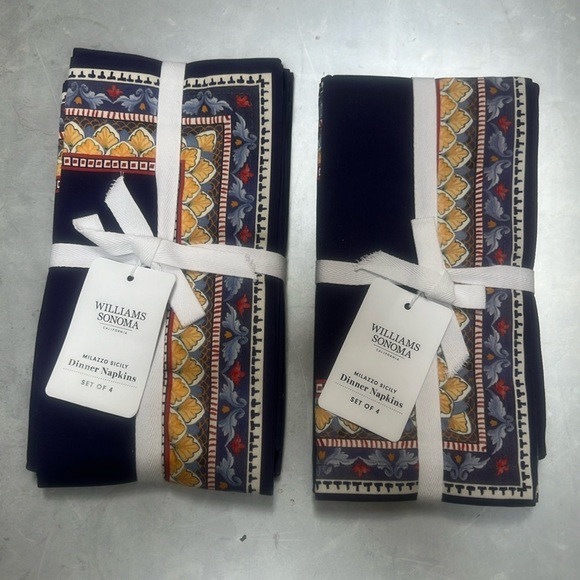 New williams sonoma Milazzo Sicily Napkins 2 Set of 4 brand new total 8 Napkins